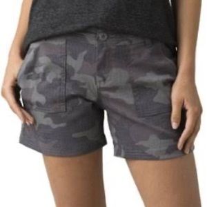 Prana Olivia shorts camo